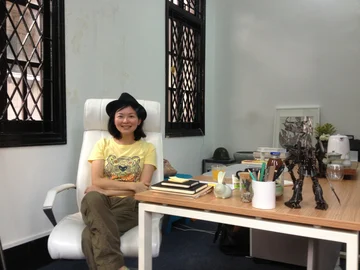 Vivian at English class