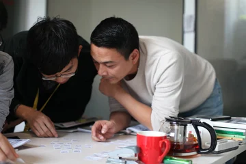 Gavin and Sun busy with new vocab
